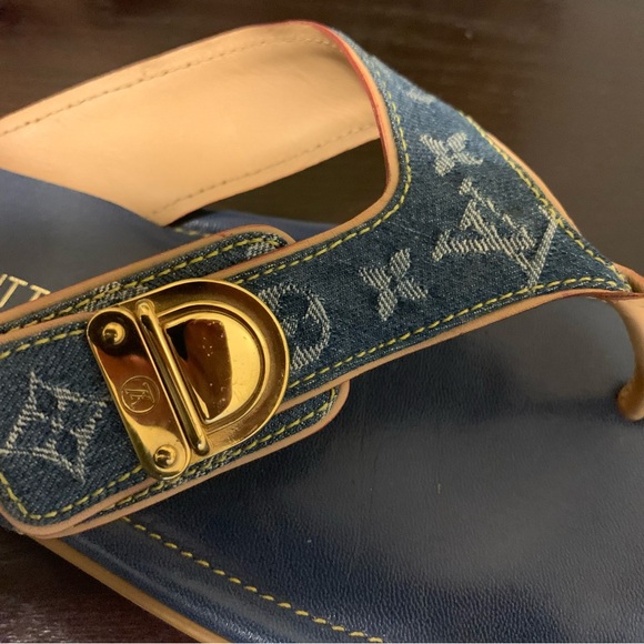 Louis Vuitton Denim Thong Sandals - Picture 5 of 8